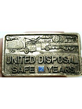 United Disposal Safe 2 Years Belt Buckle By Wallace Brass Gold Tone VTG #D-9